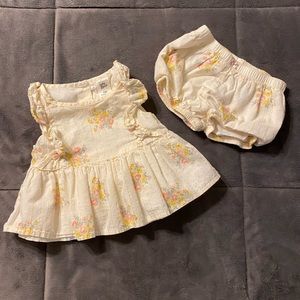 6M Baby Girl 2-Piece Outfut